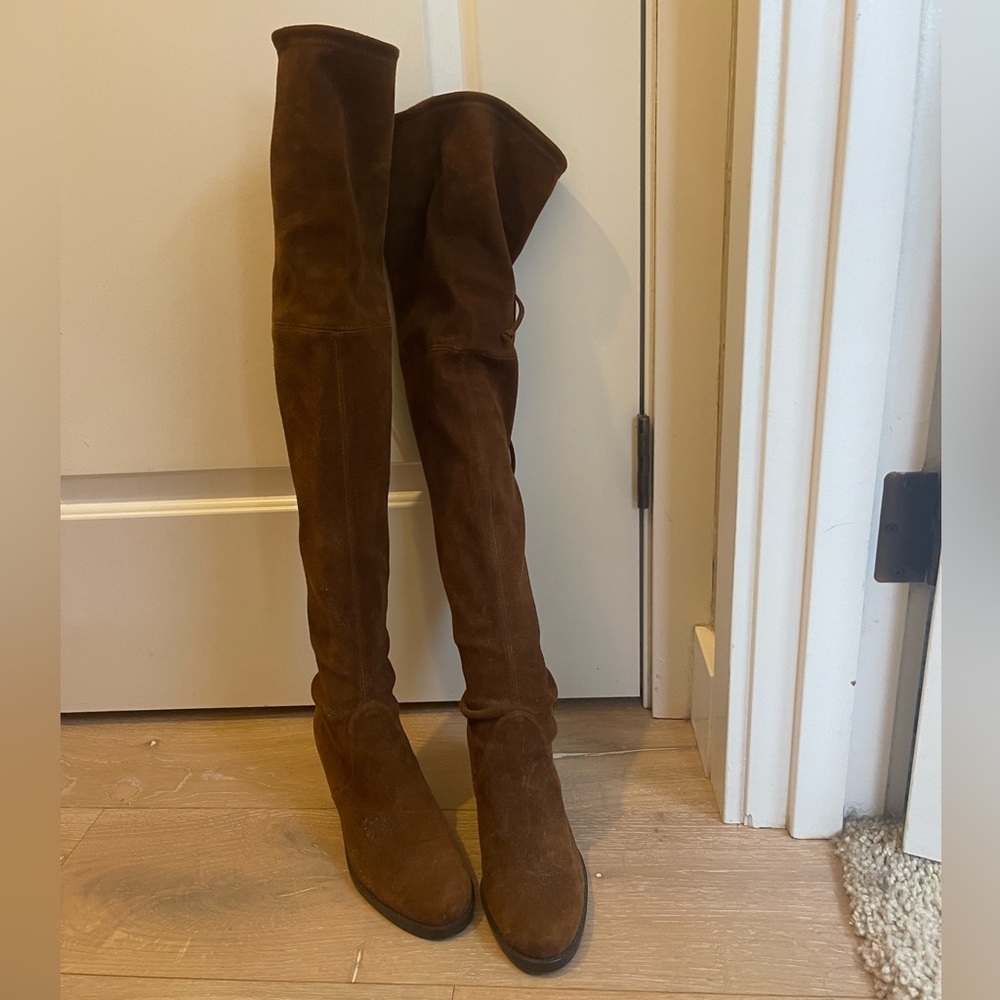 BEAUTIFUL brown suede STUART WEITZMAN over the knee boots. Made in Spain.
